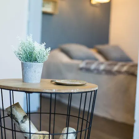 Au Pied Du Mont-blanc -