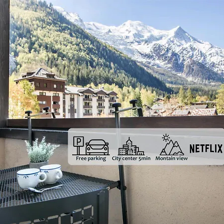 Au Pied Du Mont-blanc - Chamonix